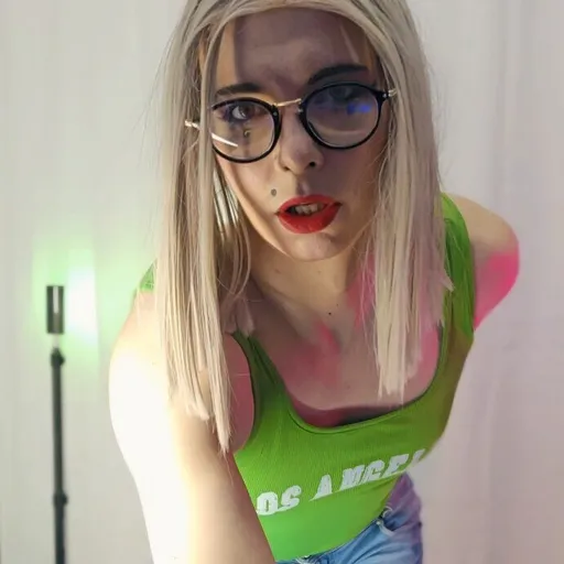 𝙫𝙚𝙧𝙤𝙣𝙞𝙘𝙖𝙗𝙚𝙡𝙡