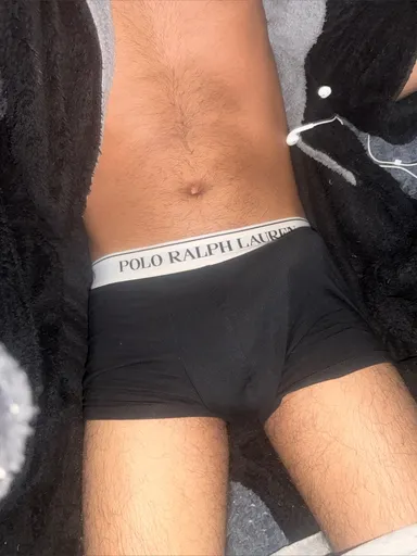 ABoyXoxo