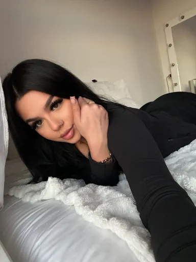 Grace | 4’11 🍑