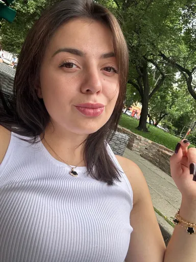 Alina💖