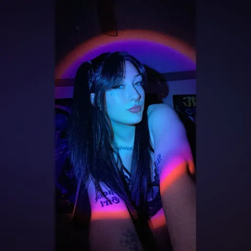 Goth Mommy 🖤
