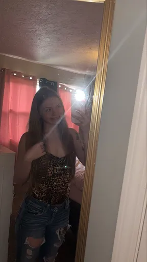 Alyak Nicole