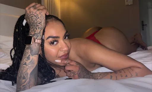Amanda 🖤