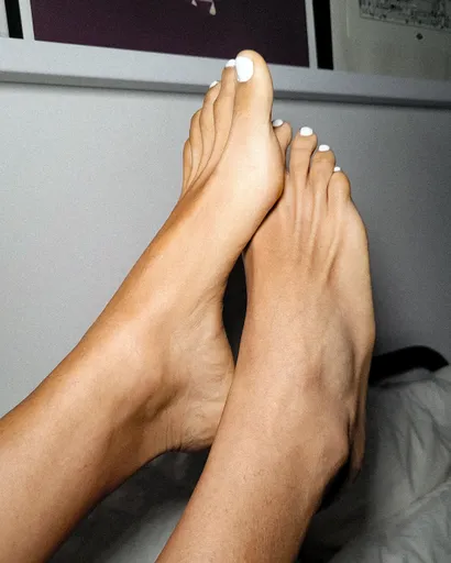 Amazonian Latina Feet
