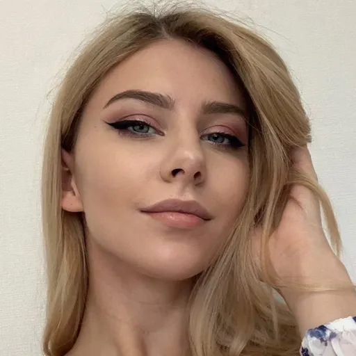 Anna - cute blondie 👱🏻‍♀️💗