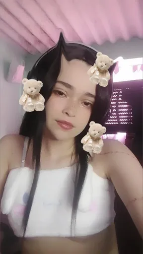 Aria Snow