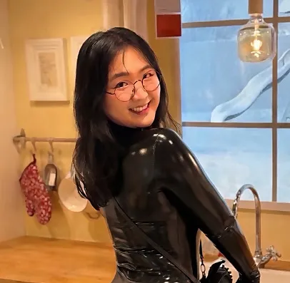 Aroomi Kim