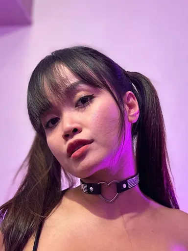 𝑨𝒔𝒊𝒂𝒏 𝑬𝒚𝒆𝒔 ✨