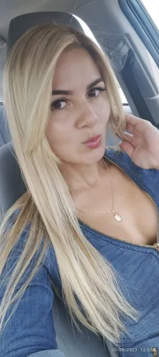 Ashley Cruz