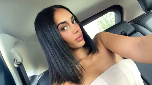 Ava