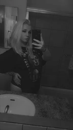 Babygirlxloco