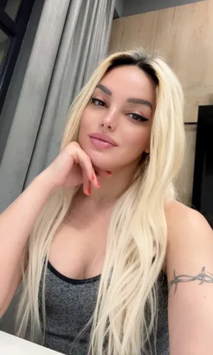 Bad_Blonde