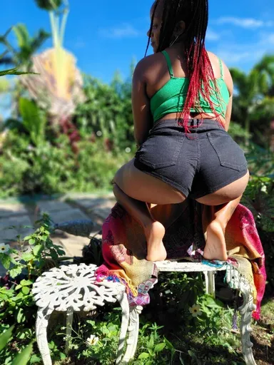 Bad Gyal Gem