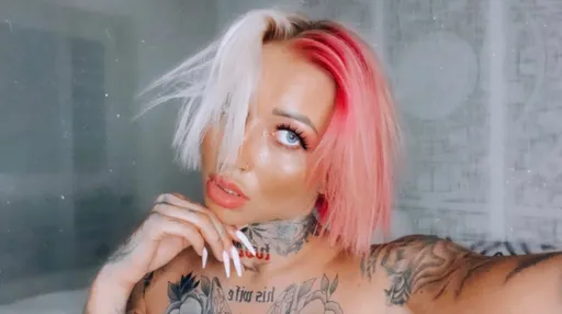 Badxlucy [FEET]