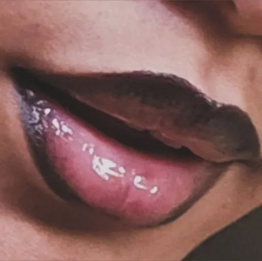 PETITE SL*T