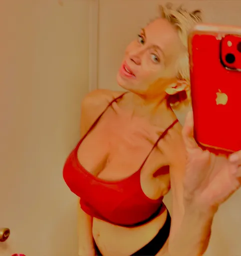 Bella Bezos