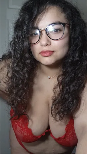Big curvy Malia Gartner