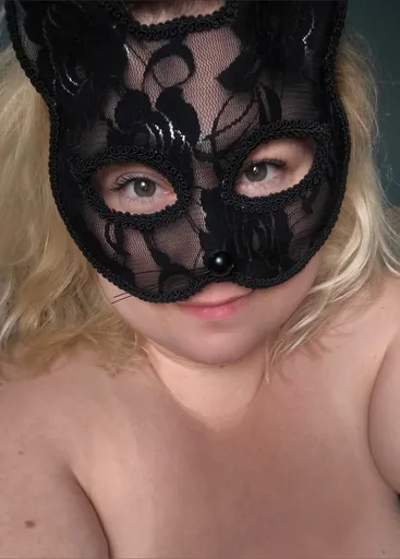 Bookish - BBW Queen 👑