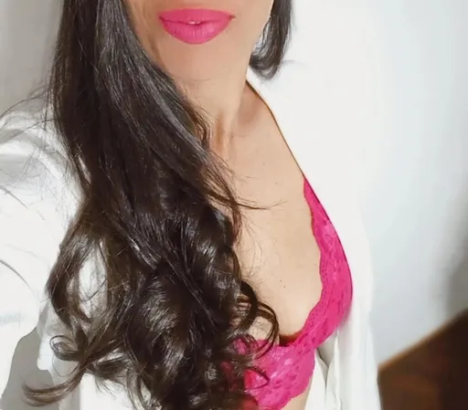 Brunette 🔥