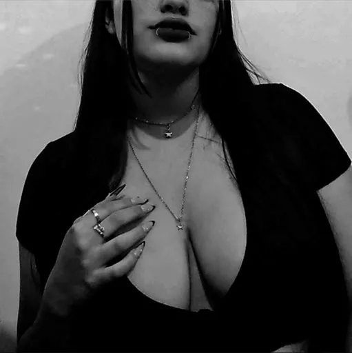 Victoria(latina 😘)