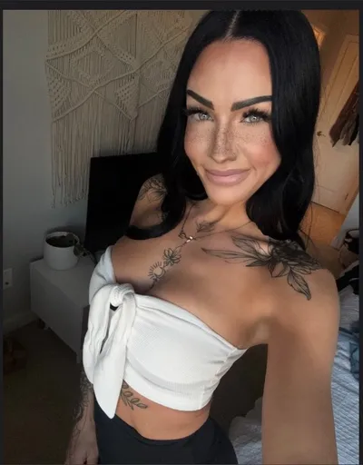 Cam