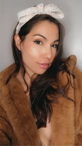 CarlyySheen