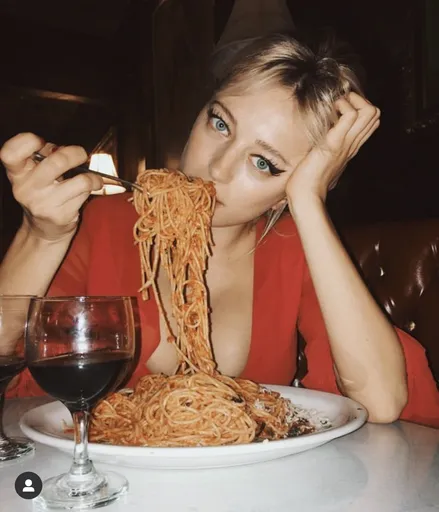 Carolinevreeland