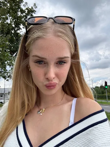 Celine Ren 💗