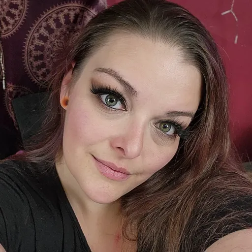 Chele Moon