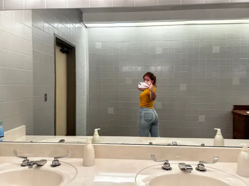 Zoe