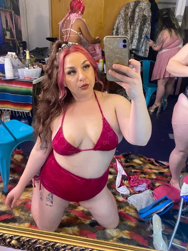 CherryJayne🍒