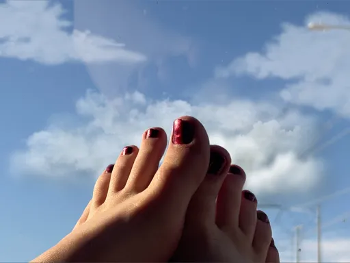 CloudKissedFeet