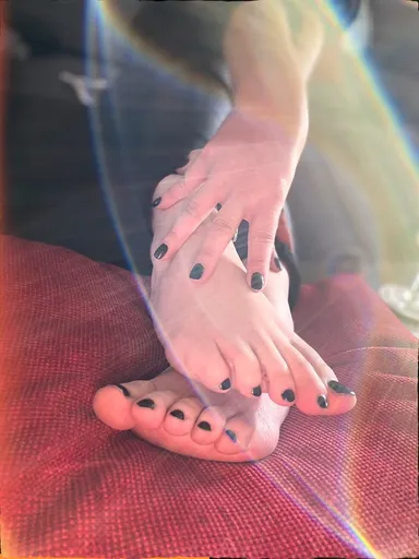 ColdHeartXWarmFeet