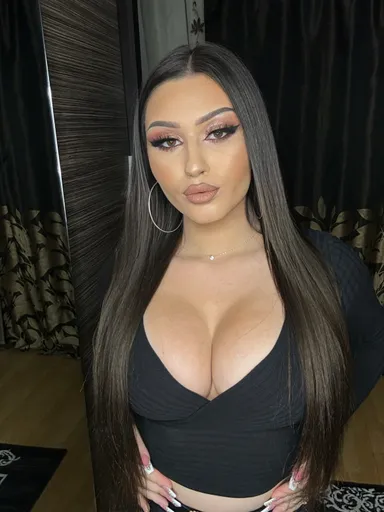 Cristina W