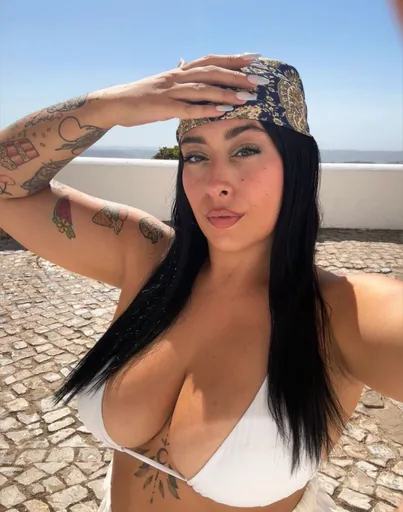 Curvy Alexia 💕