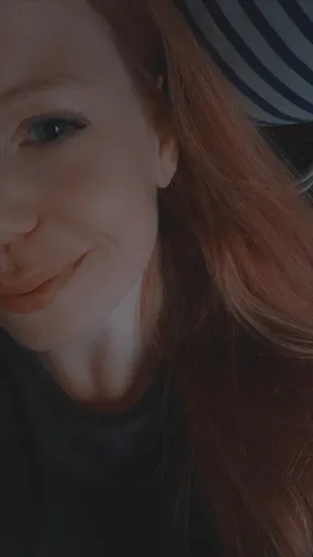😈 Ginger Girl 🔥