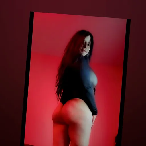 Dahlya Black