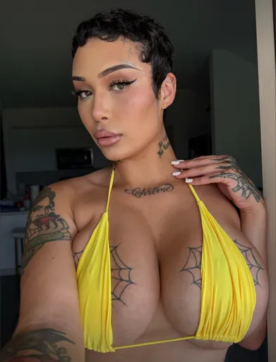 Destini 💕 (Your favorite mommy 🥹💦)