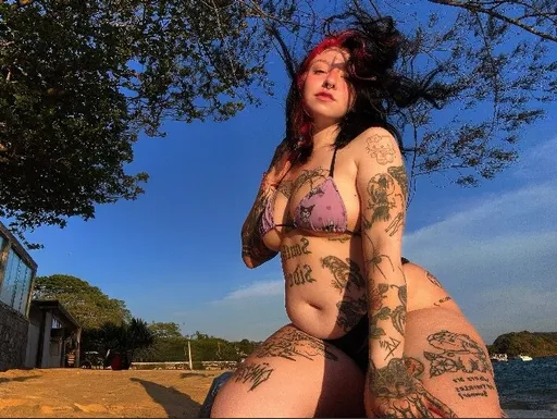 Disto✨Chubby feedee with big ass 🔥
