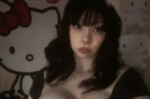 D <3