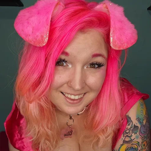 Ellie Awoo