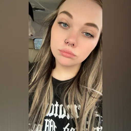Emma 💦🦋