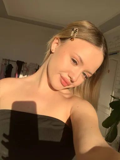 Emi🌸