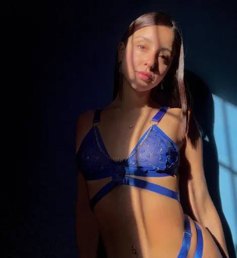 Emma🫦