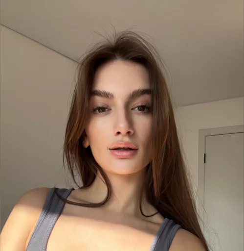 𝙴𝚟𝚊 𝚅𝚊𝚕𝚖𝚎𝚛𝚎 🧸