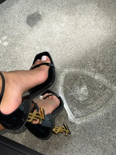 Feet Obsession 👣👅