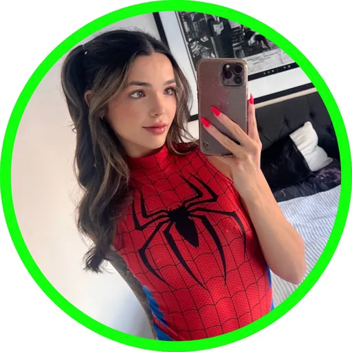 Gabbie 🐱 (link in bio!)