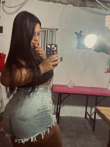 CHUBBY BIG ASS 🔥