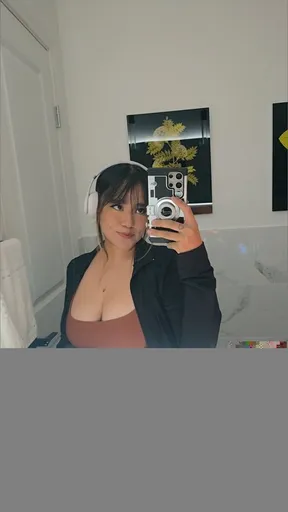 Goddesspetals01
