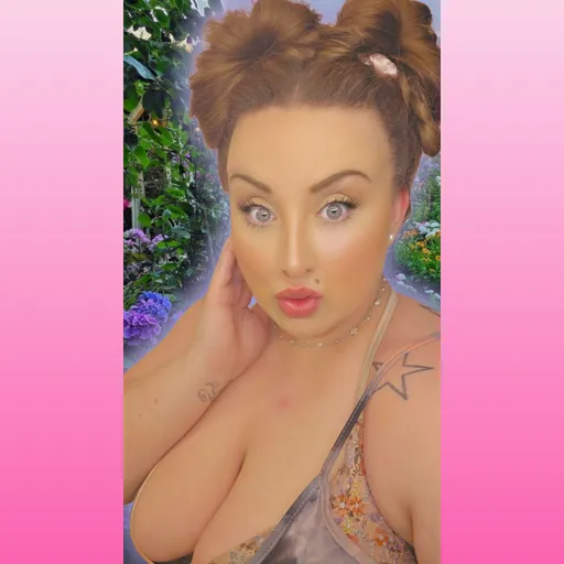 Goddess Brittany Lola Valentine